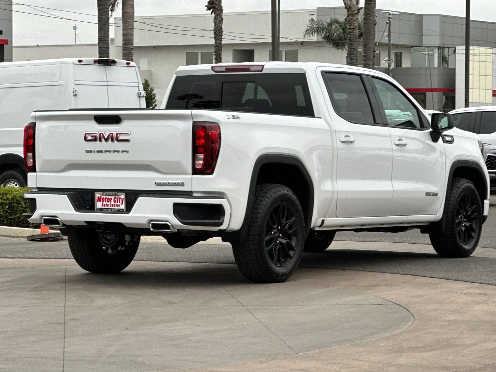 2026 GMC Sierra 1500 Elevation photo 2