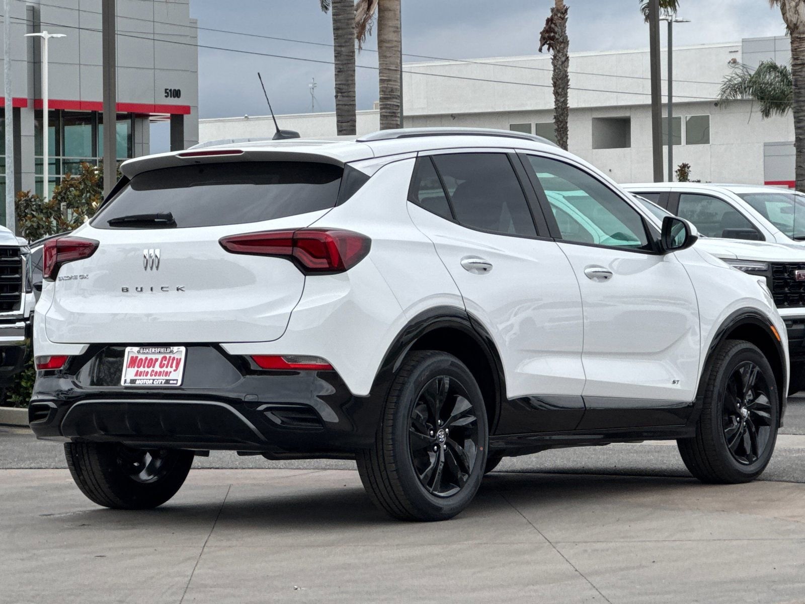 2026 Buick Encore GX Sport Touring photo 2
