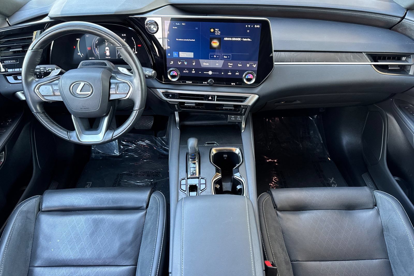 2024 Lexus RX PHEV 450h+ - Photo 14