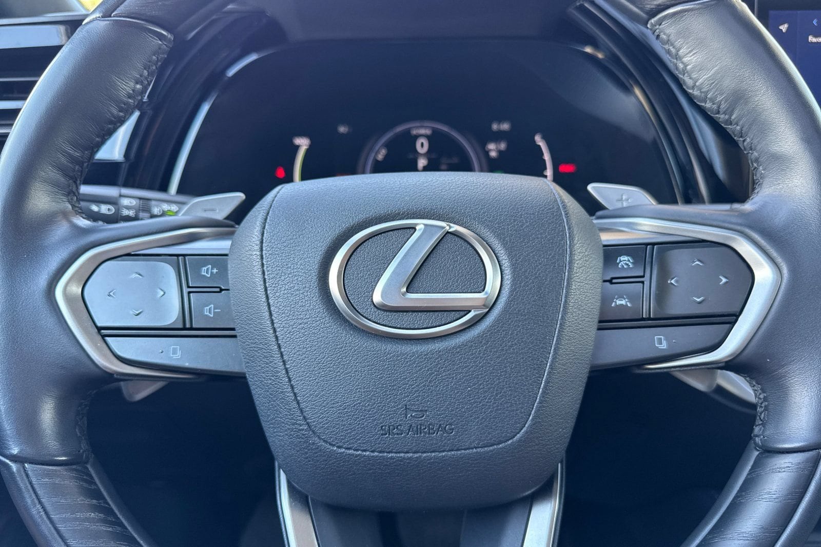 2024 Lexus RX PHEV 450h+ - Photo 24