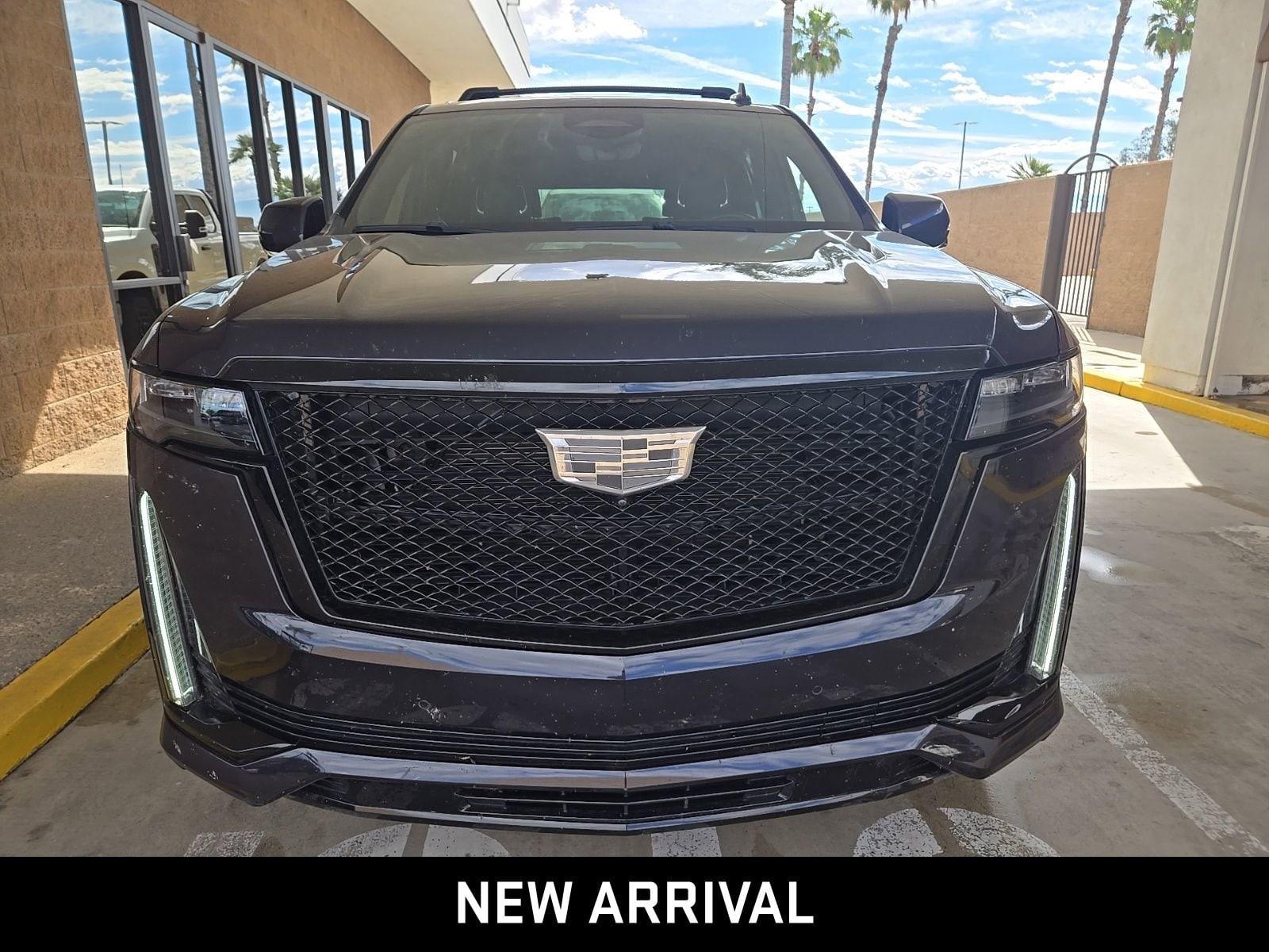 2024 CADILLAC Escalade Sport photo 2