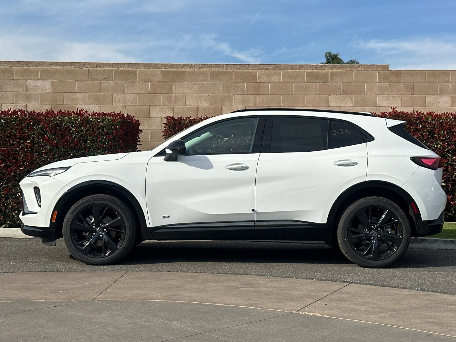 2026 Buick Envision Sport Touring photo 5