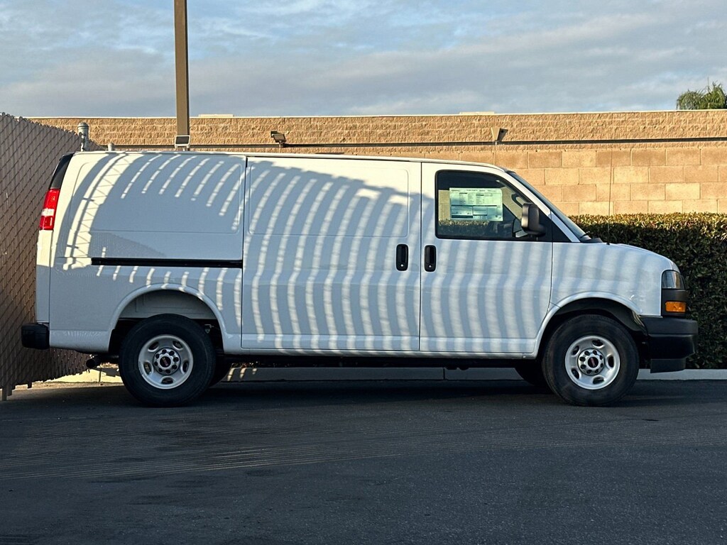 New 2025 GMC Savana Cargo 2500 Work Van Van