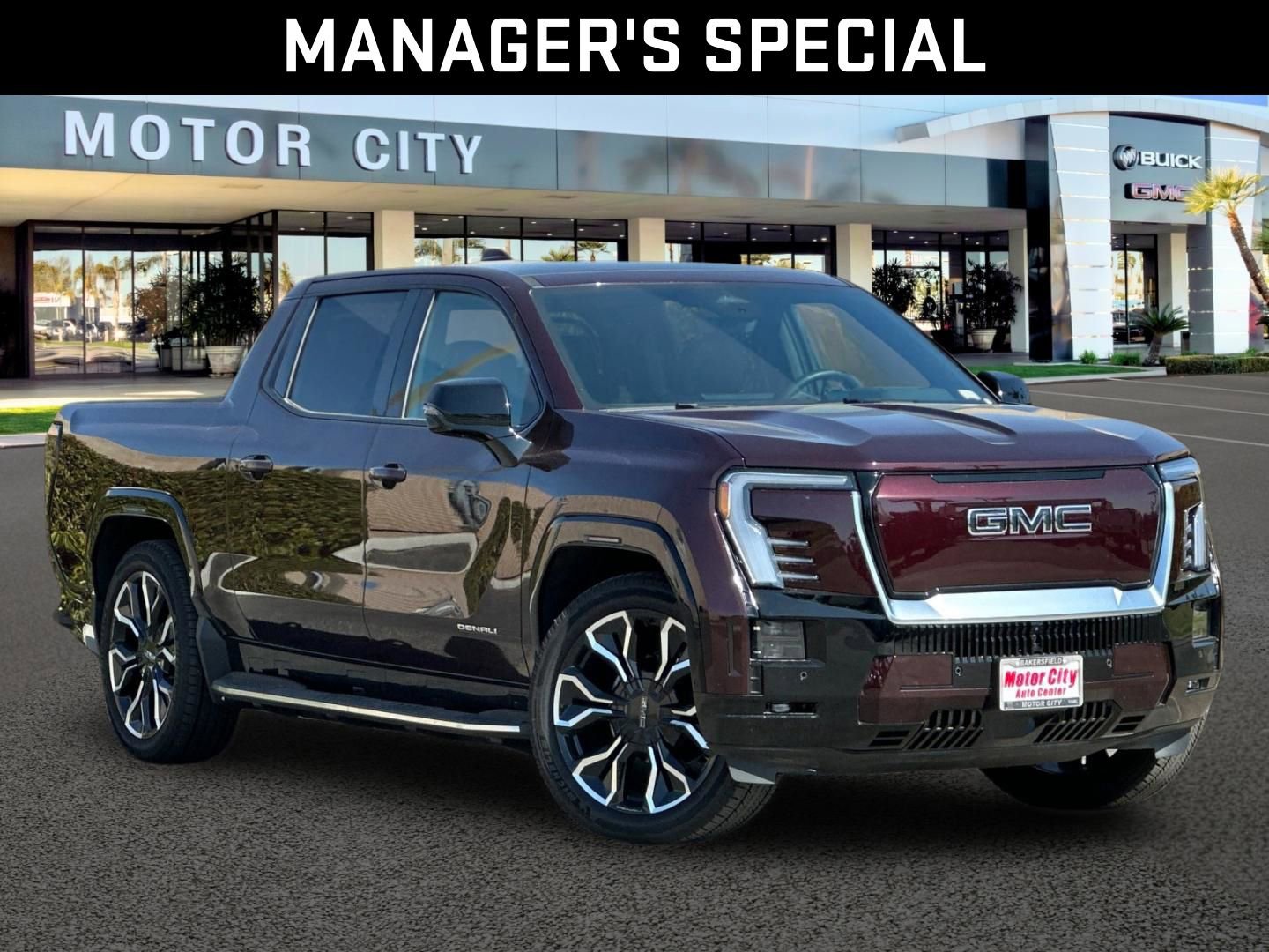 2025 GMC Sierra EV Denali's photo