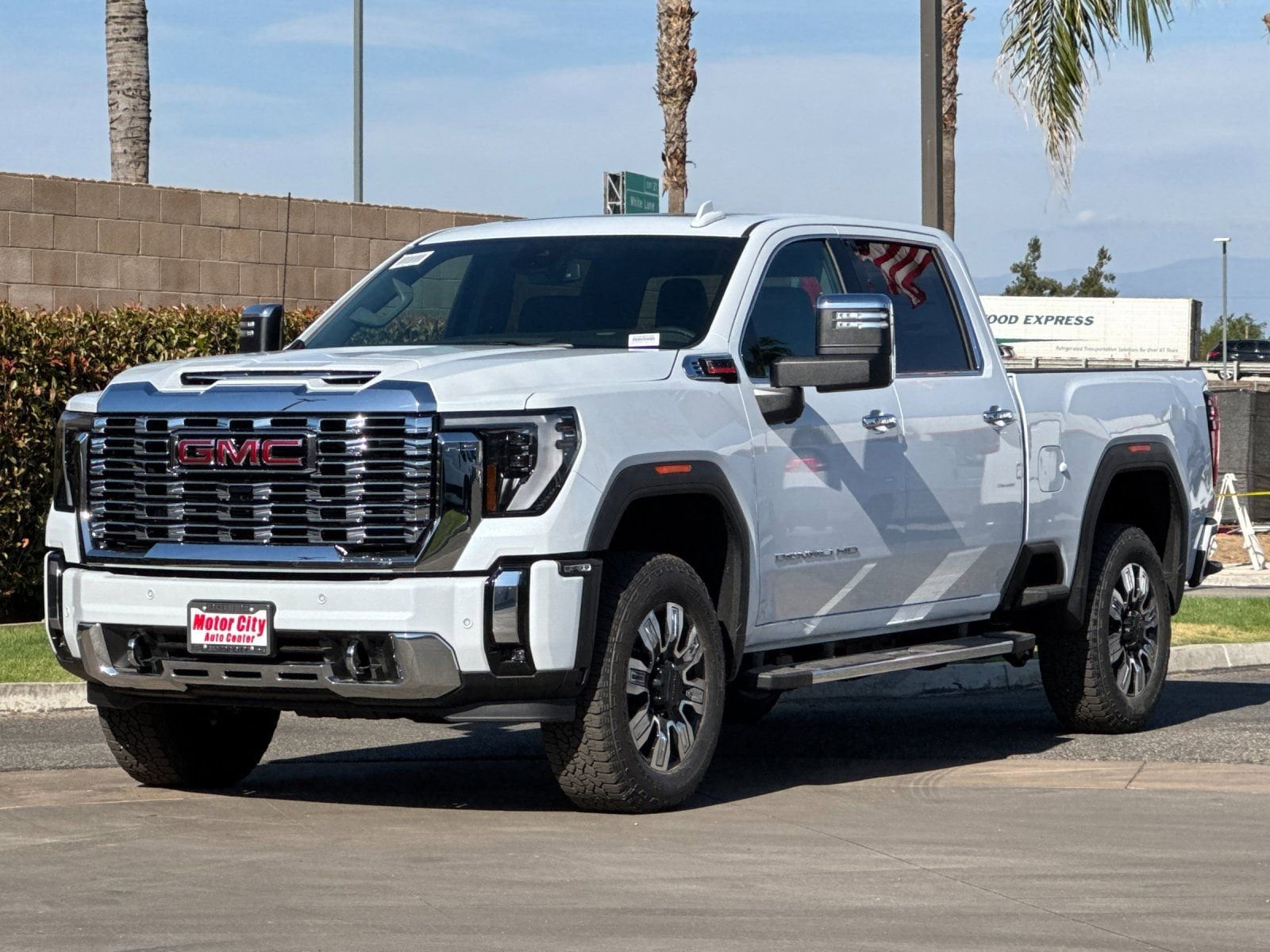 2026 GMC Sierra 2500 HD Denali photo 6