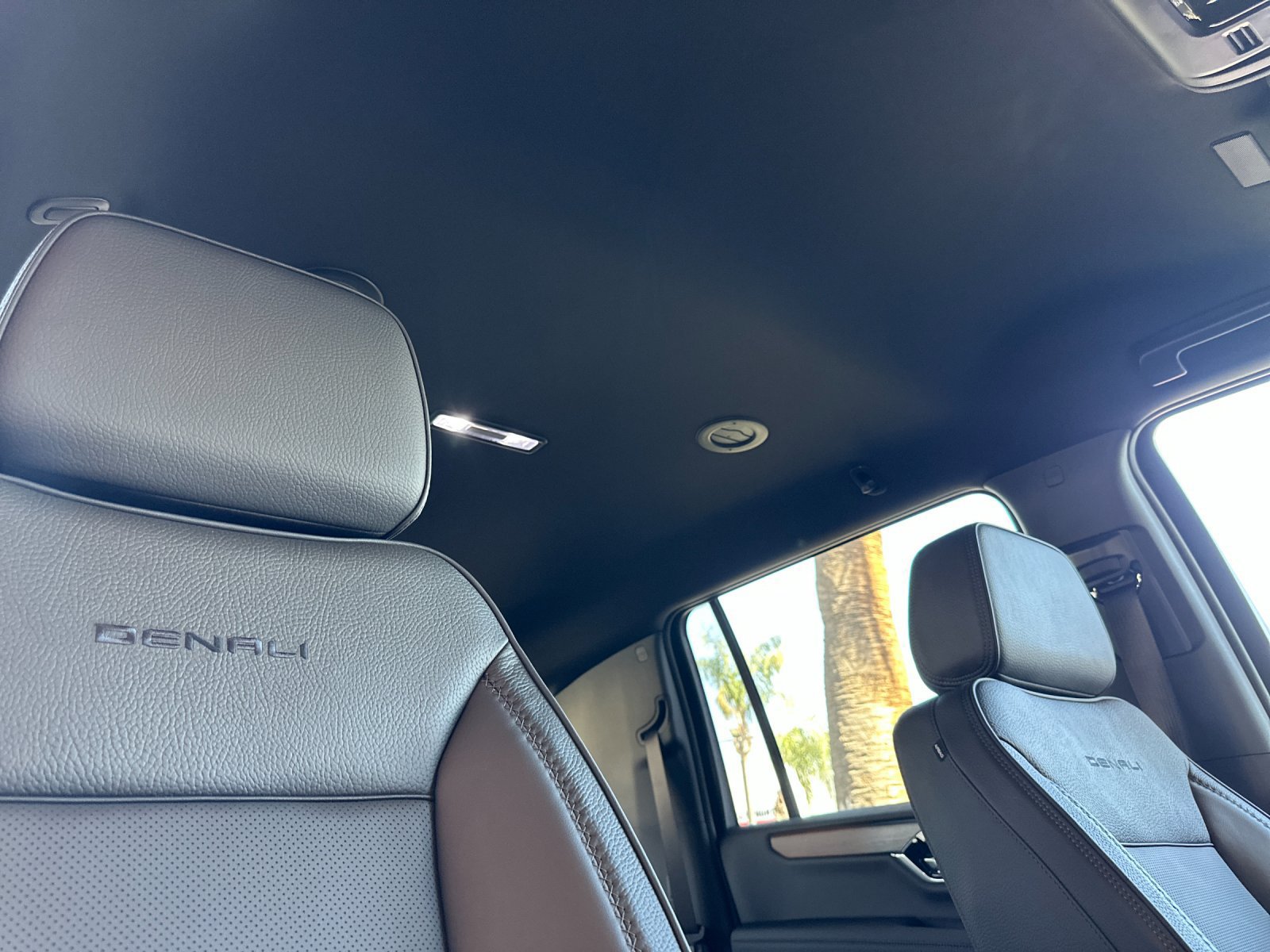 2027 GMC Yukon XL Denali - Photo 17