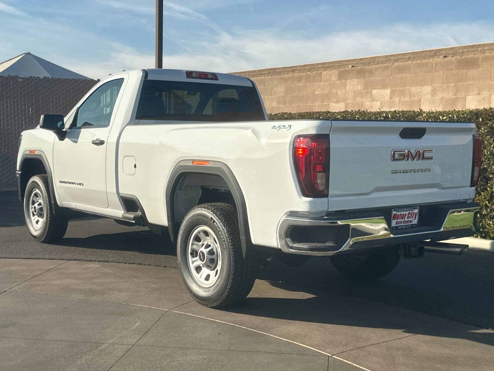 2025 GMC Sierra 2500 HD Pro photo 5