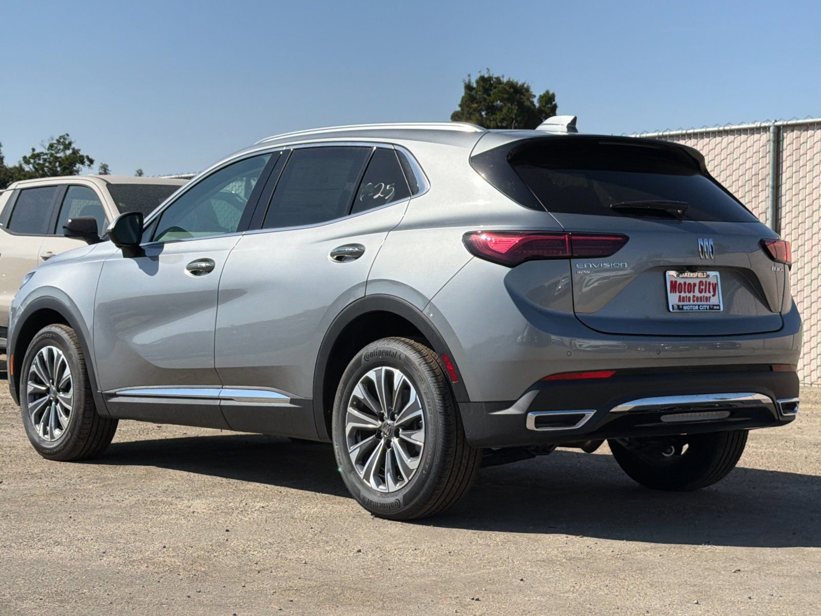 2025 Buick Envision Preferred photo 5
