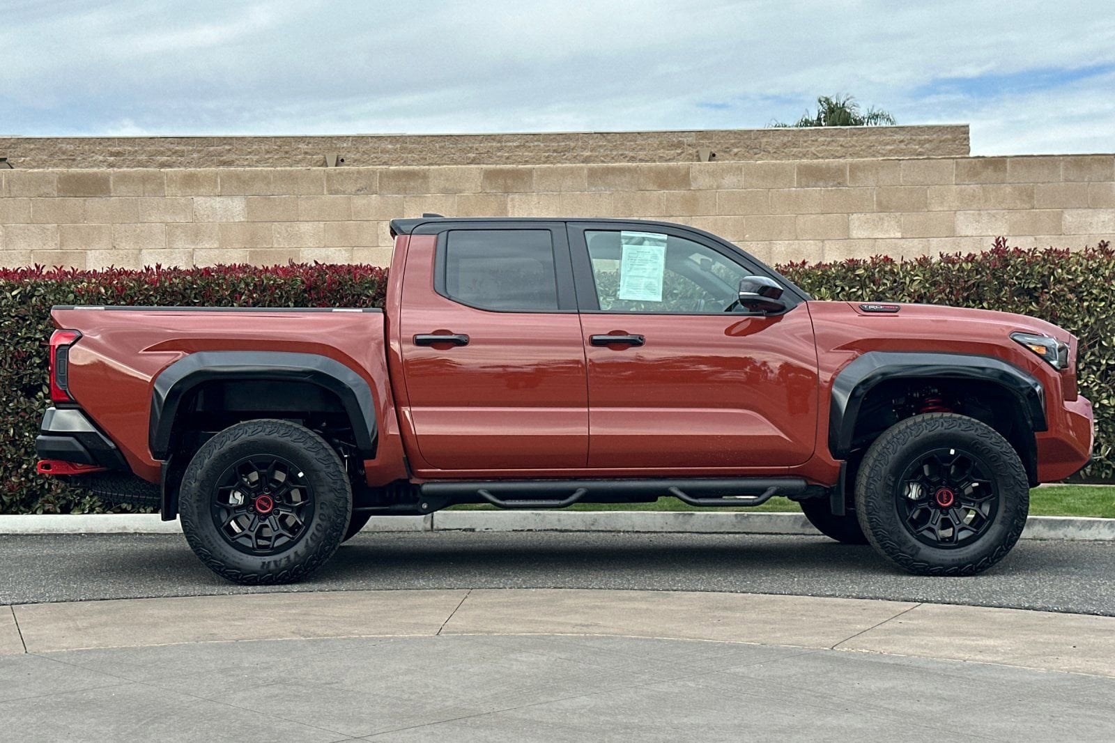 2024 Toyota Tacoma 4WD TRD Sport Hybrid photo 2