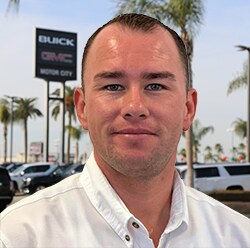 Staff member DAVID EUROPA from e573b0c9c054