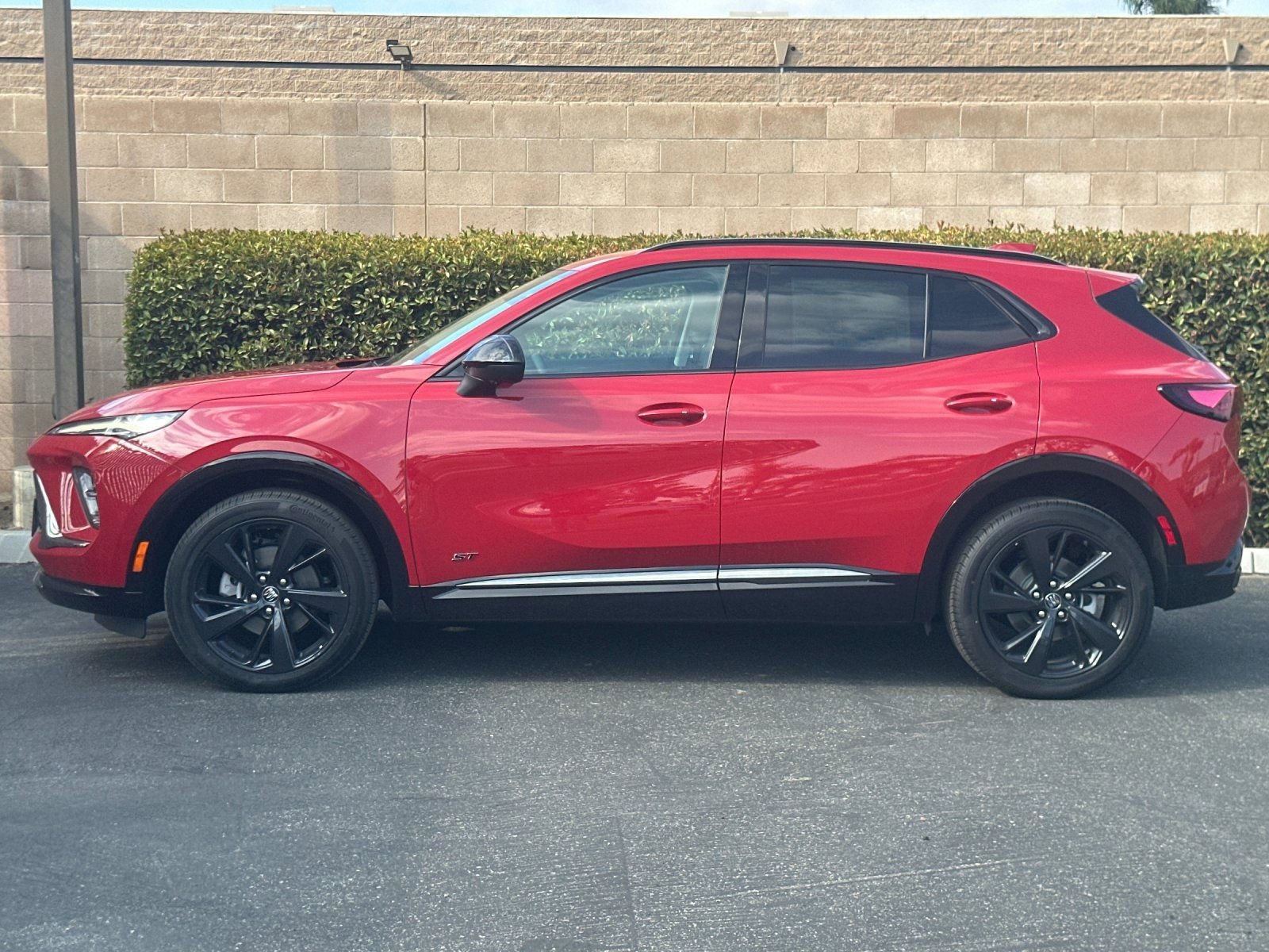 2025 Buick Envision Sport Touring photo 6