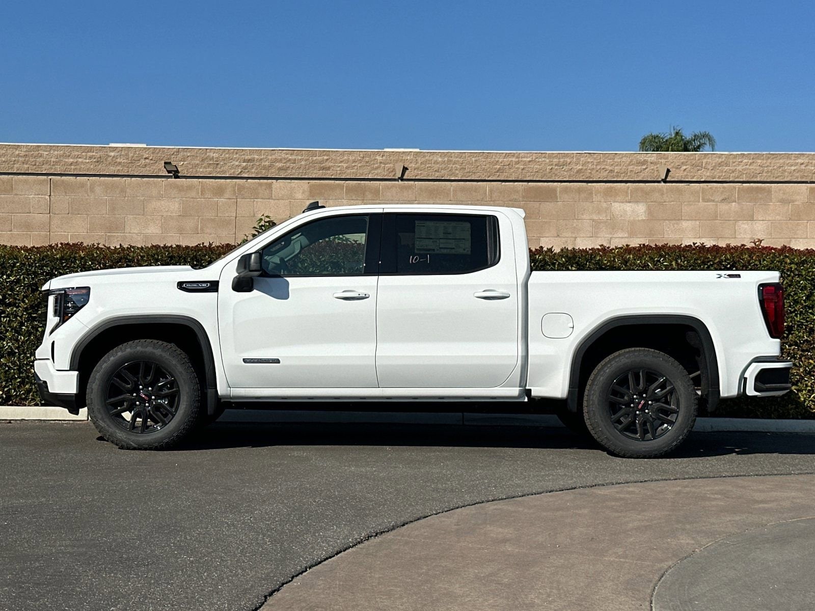 2026 GMC Sierra 1500 Elevation photo 5