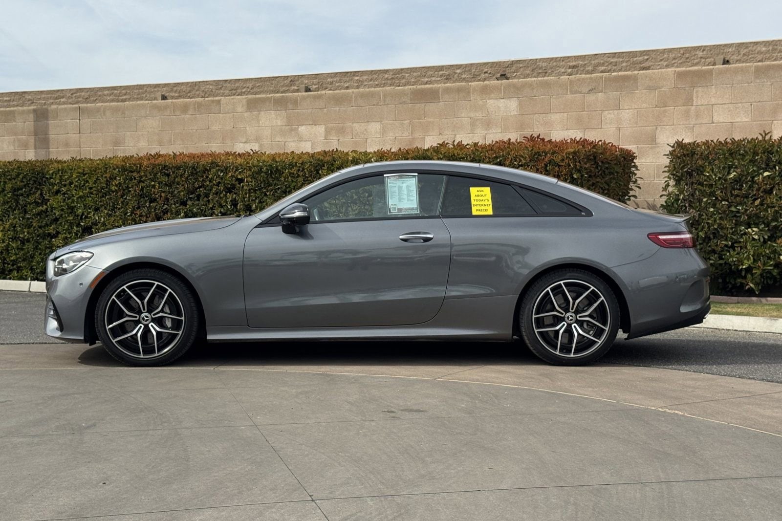 2022 Mercedes-Benz E-Class E 450 photo 6