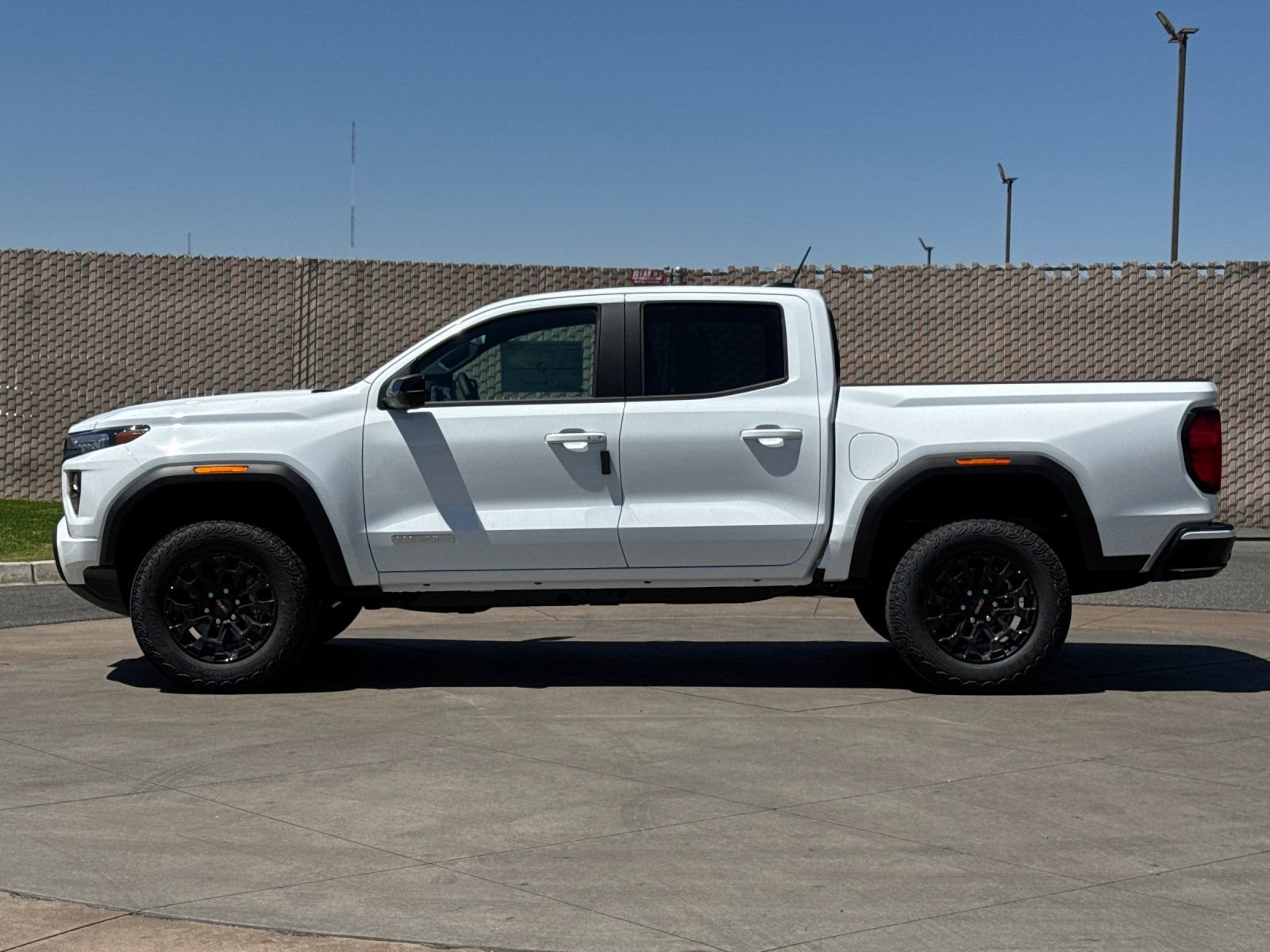 2026 GMC Canyon Elevation - Photo 6