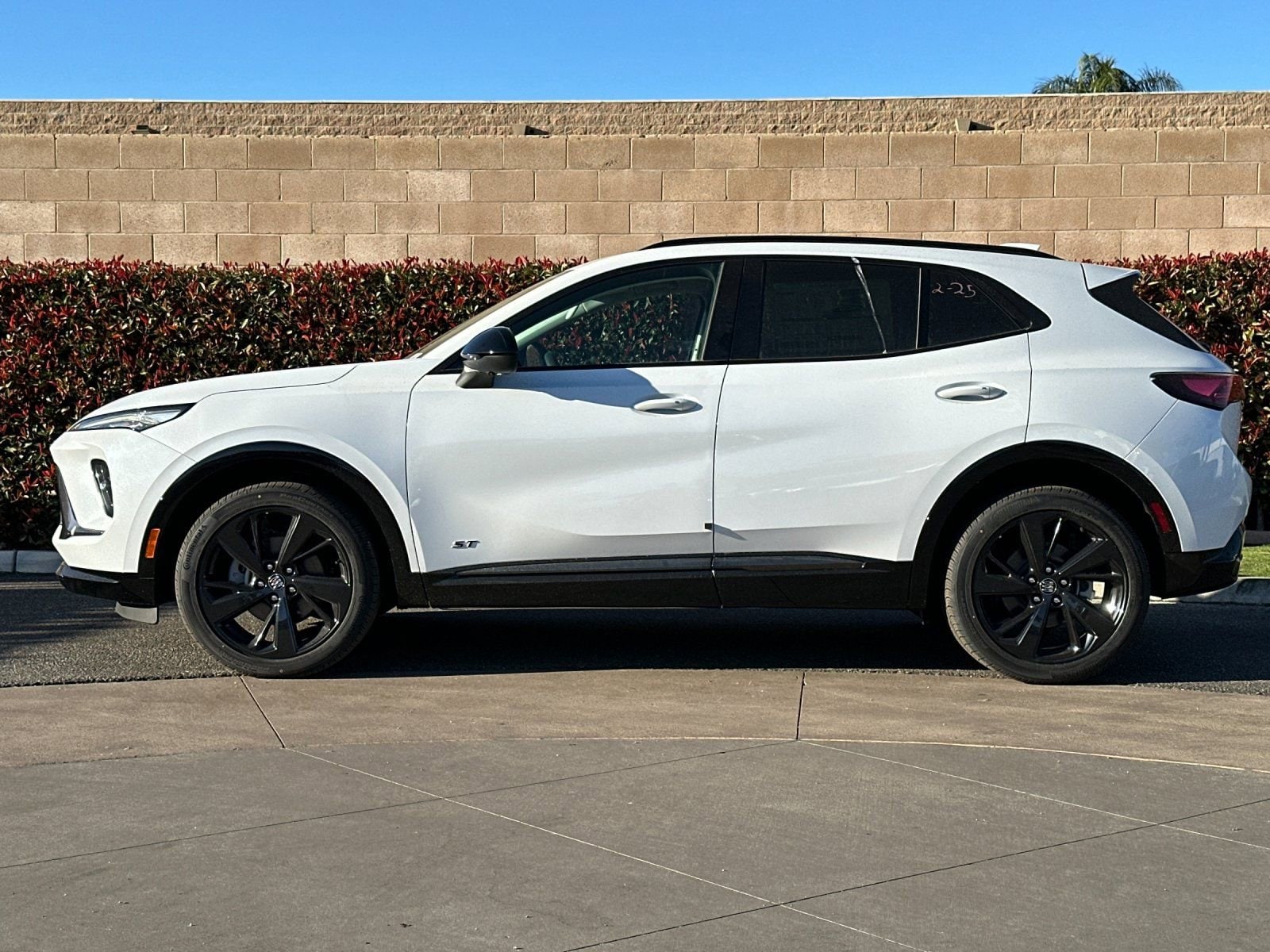 2026 Buick Envision Sport Touring photo 5