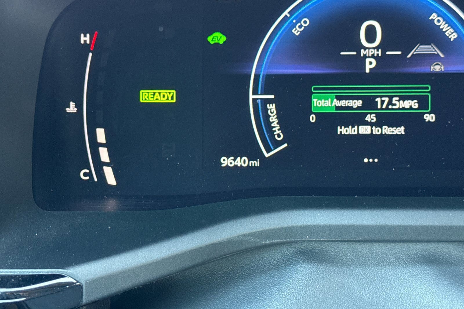 2026 Toyota Camry LE - Photo 25