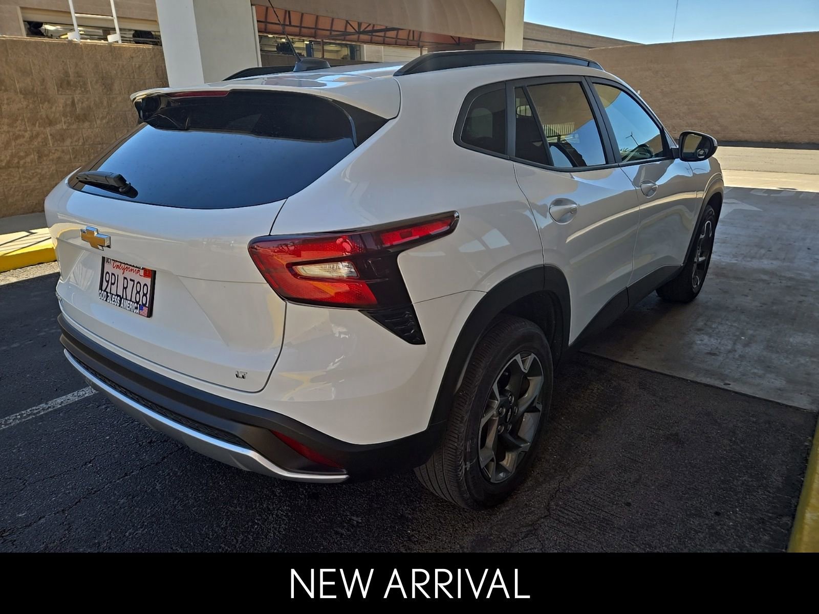 2025 Chevrolet Trax LT photo 3