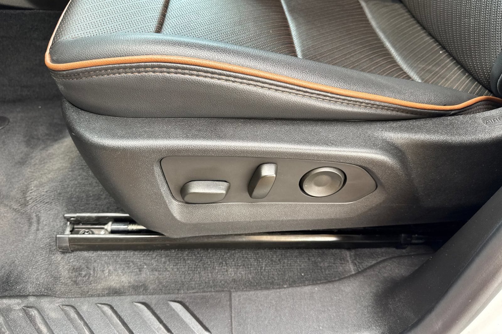 2023 GMC Canyon AT4 - Photo 12