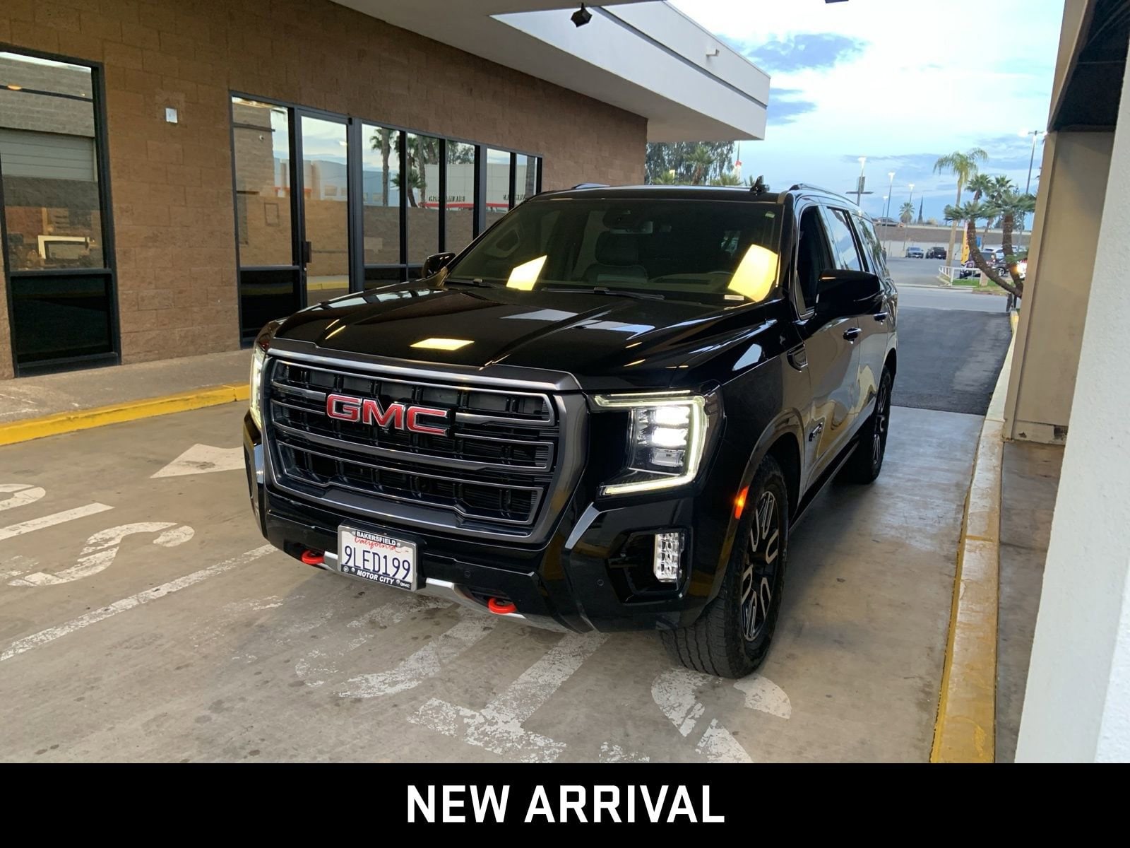 2024 GMC Yukon AT4's photo