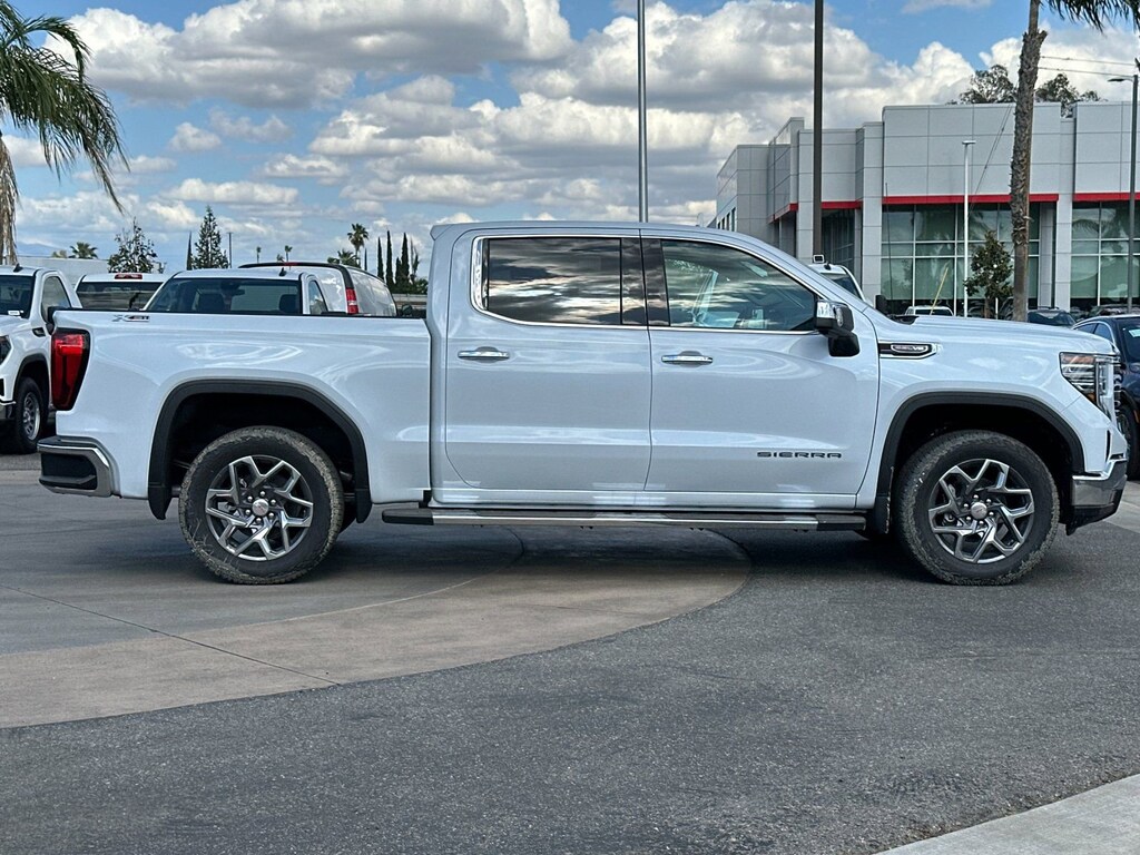 New 2026 GMC Sierra 1500 SLT Truck
