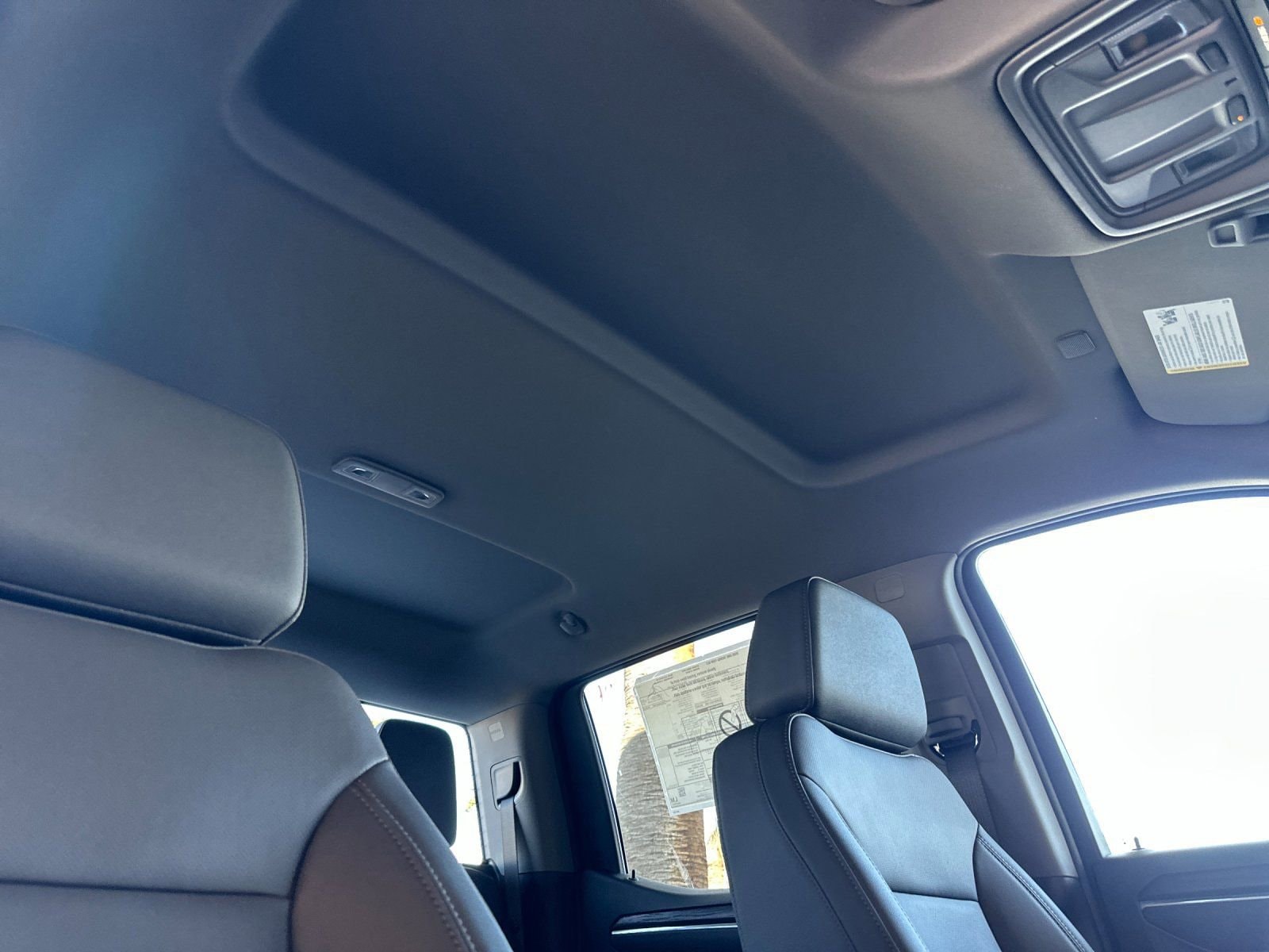 2026 GMC Sierra 1500 SLT - Photo 15