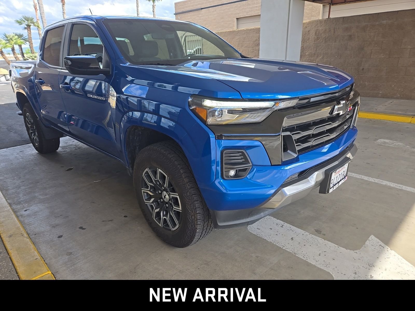 2024 Chevrolet Colorado Z71 photo 2