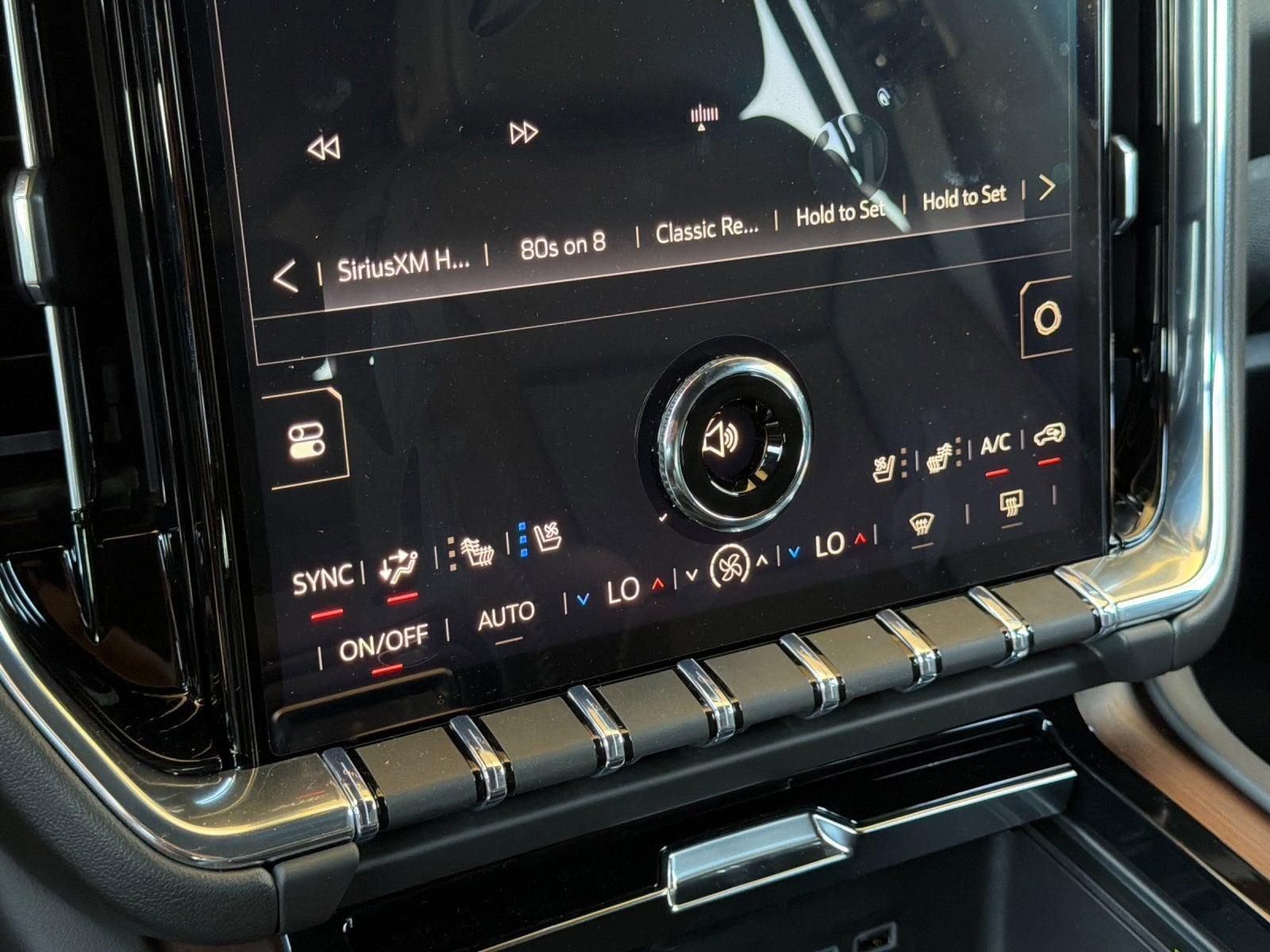 2026 GMC Yukon XL Denali - Photo 21