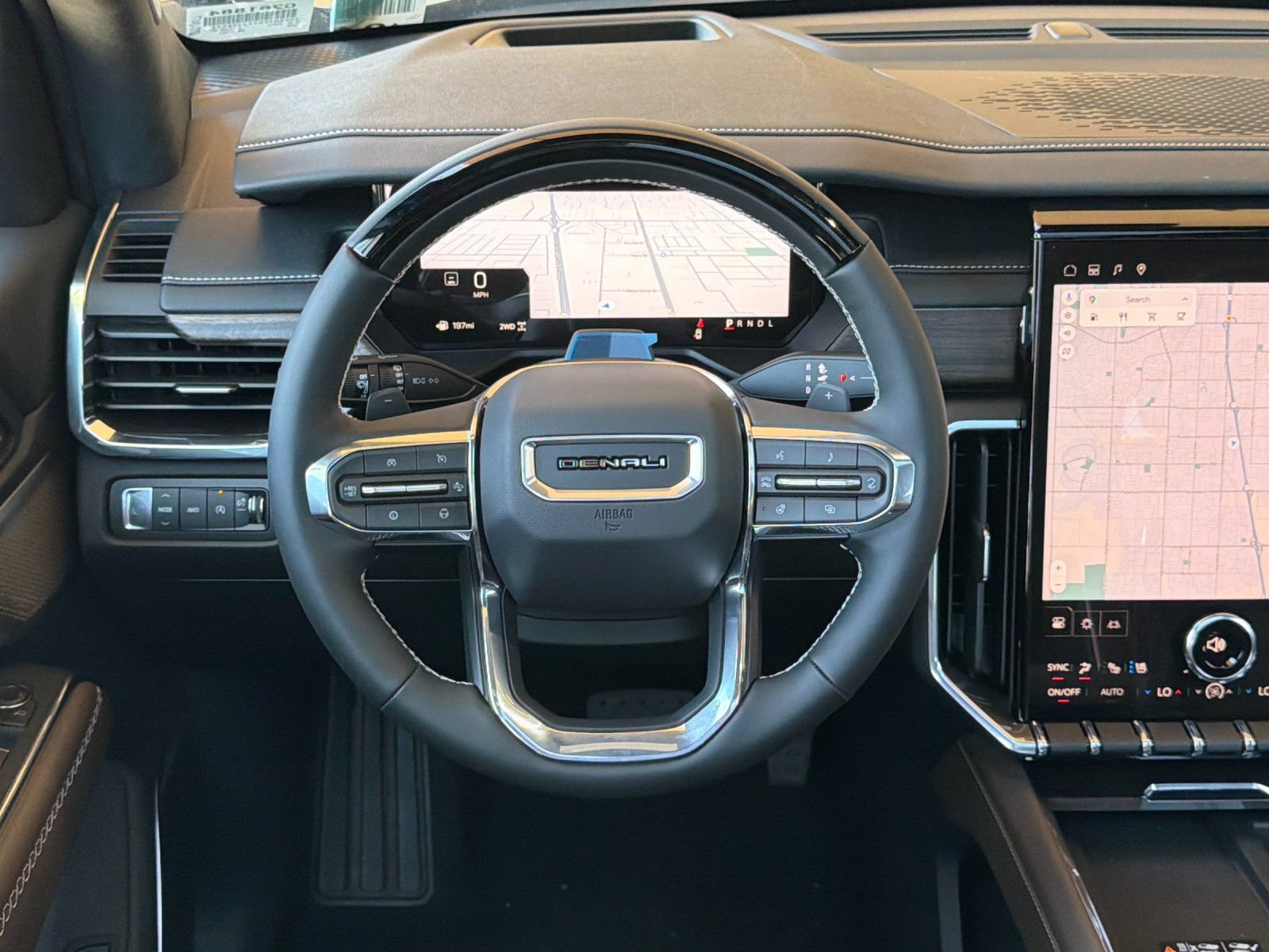 2026 GMC Acadia Denali Ultimate - Photo 13