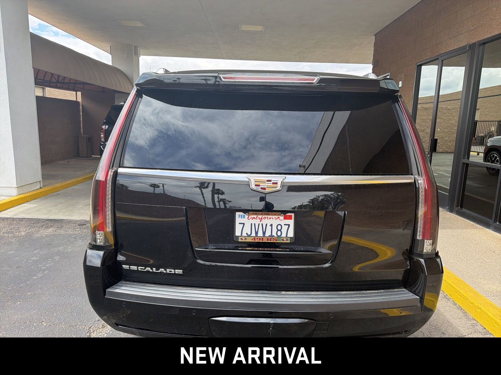 2015 CADILLAC Escalade Premium photo 5