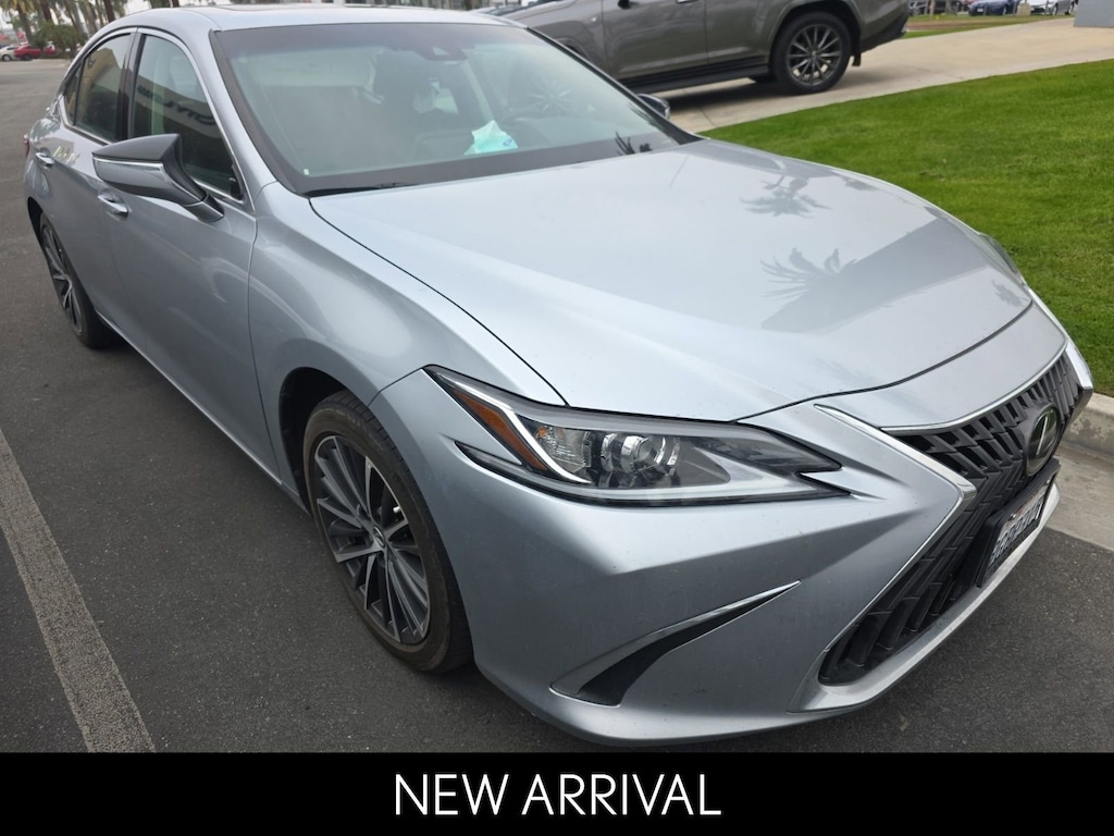 Used 2023 Lexus ES ES 300h Sedan