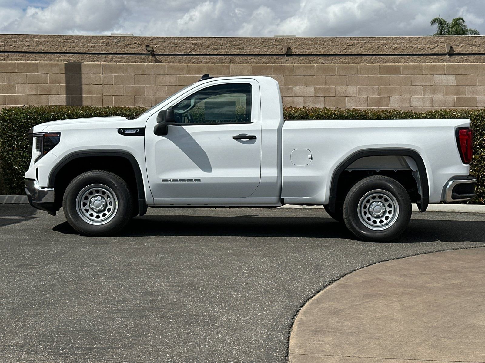 2026 GMC Sierra 1500 Pro photo 5