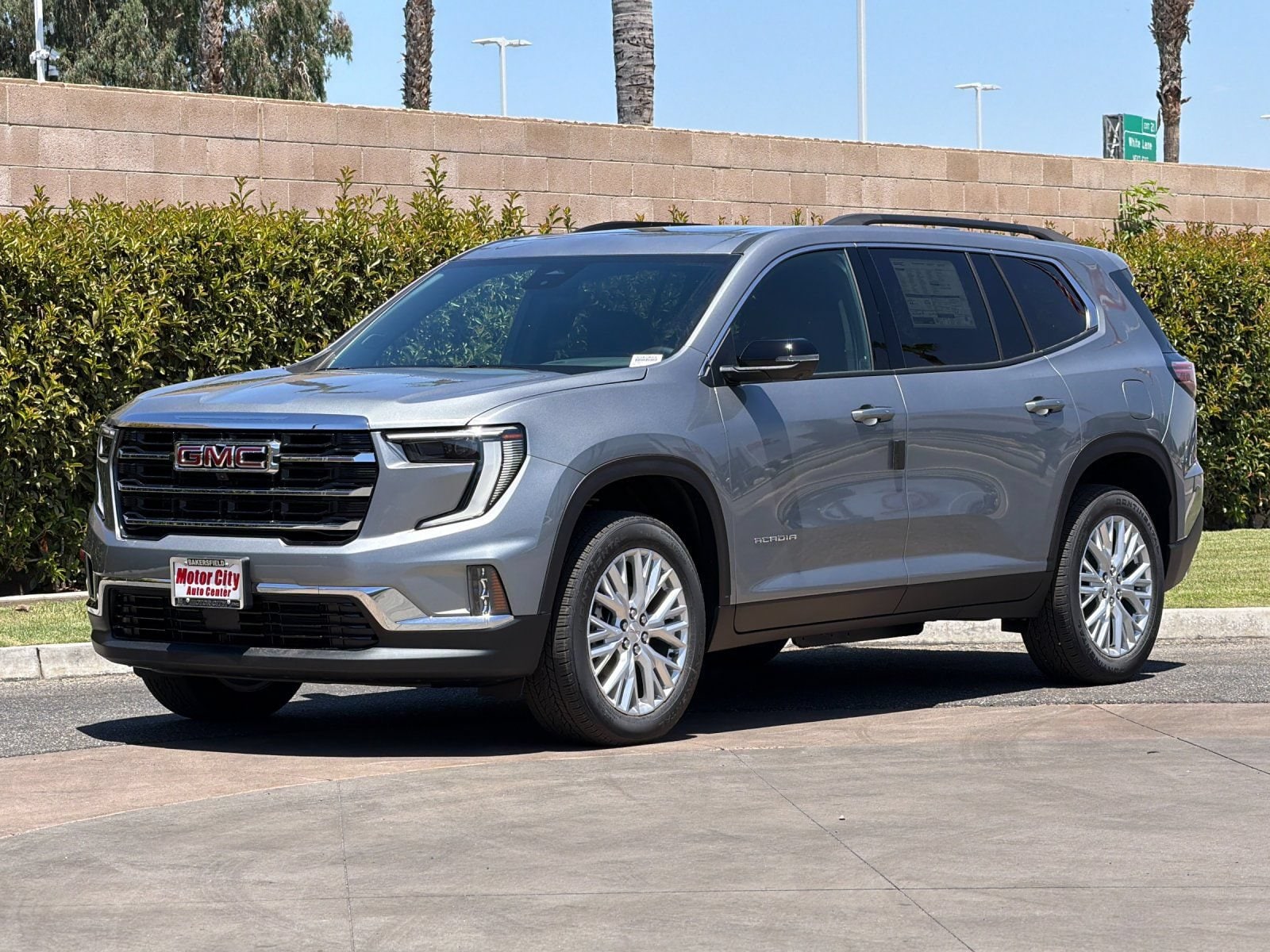 2026 GMC Acadia Elevation - Photo 7