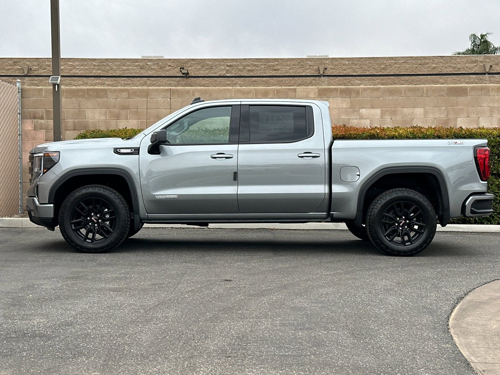 2026 GMC Sierra 1500 Elevation photo 5