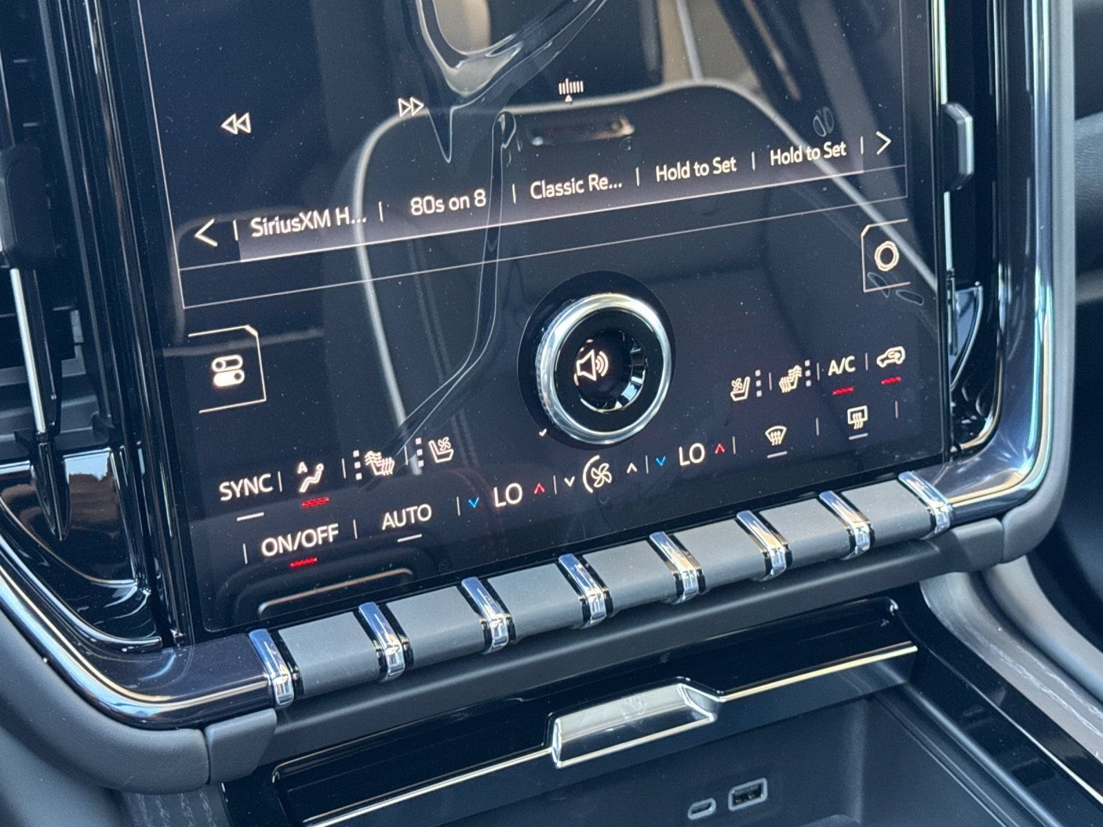 2026 GMC Yukon XL AT4 Ultimate - Photo 20