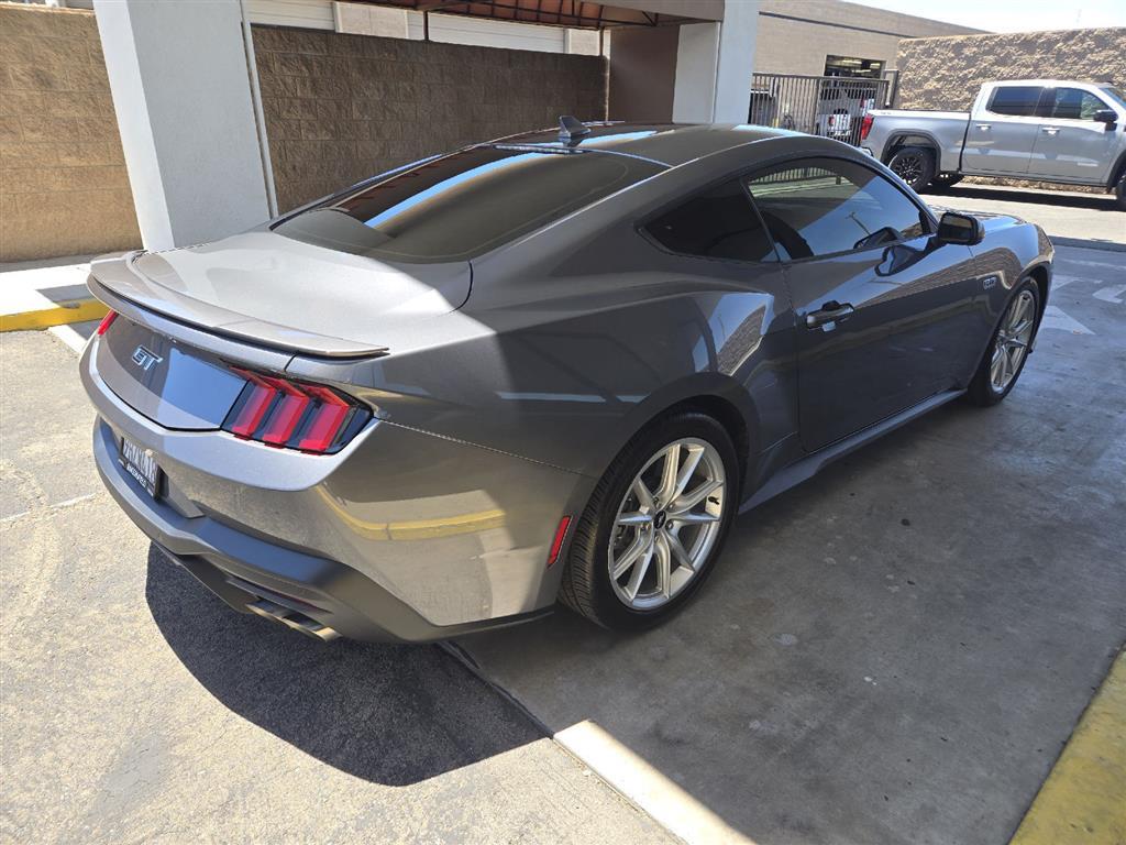 2024 Ford Mustang GT Premium photo 4