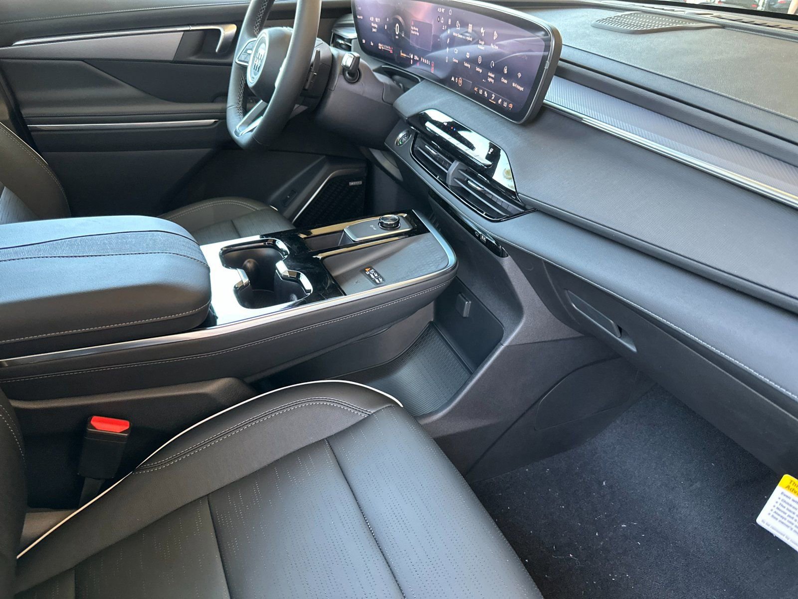 2026 Buick Enclave Sport Touring - Photo 16