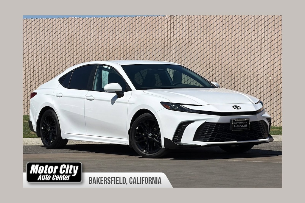 Used 2026 Toyota Camry SE Sedan