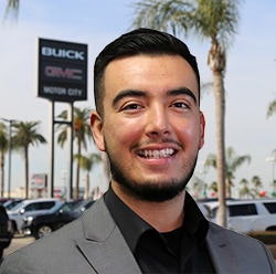 Staff member CHRIS CORDOVA from 161357eec563