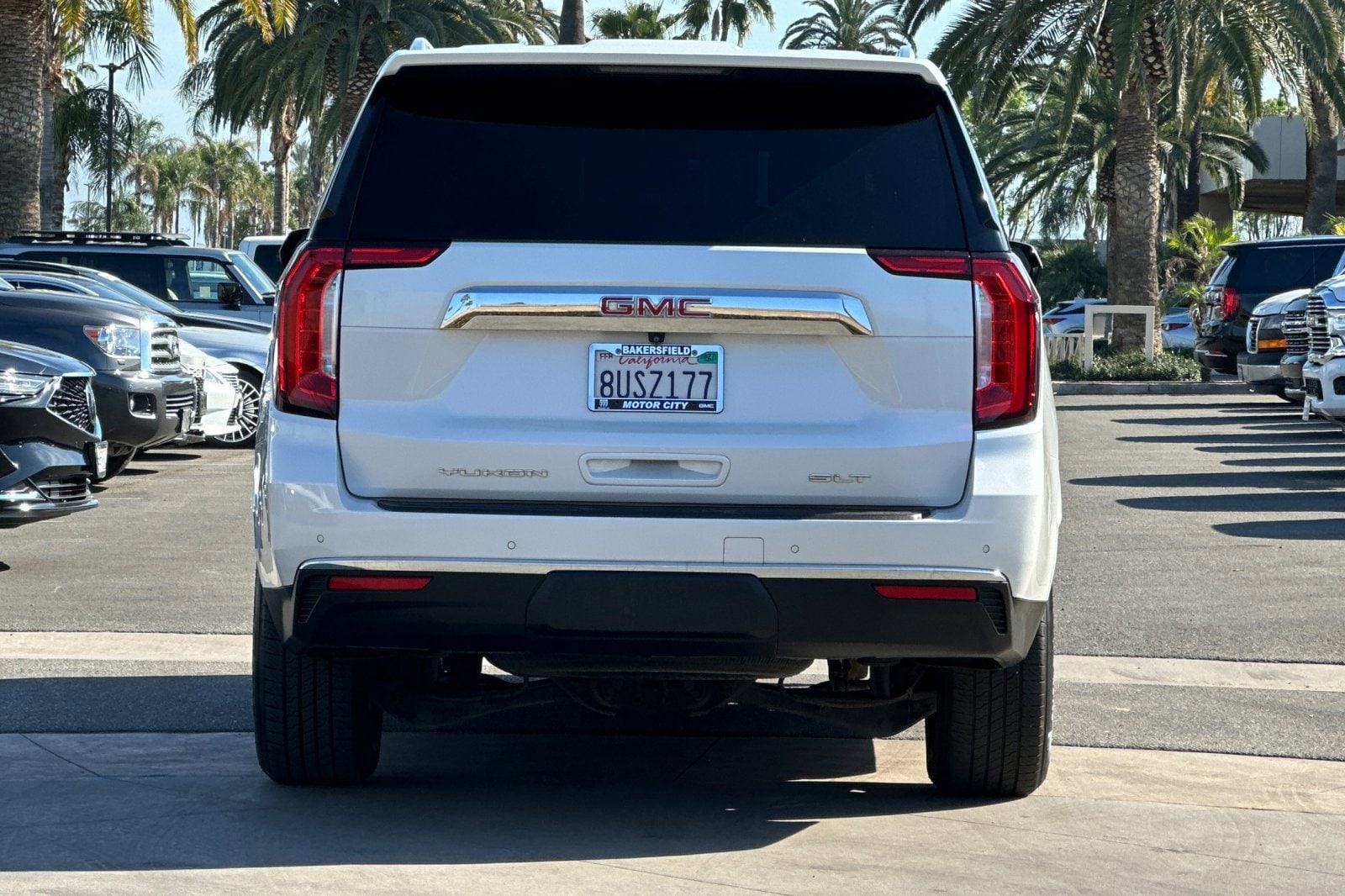 2021 GMC Yukon SLT photo 4