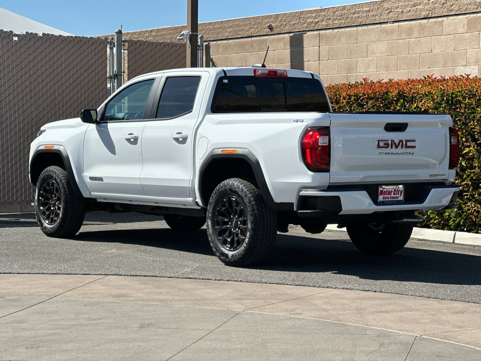 2026 GMC Canyon Elevation photo 4