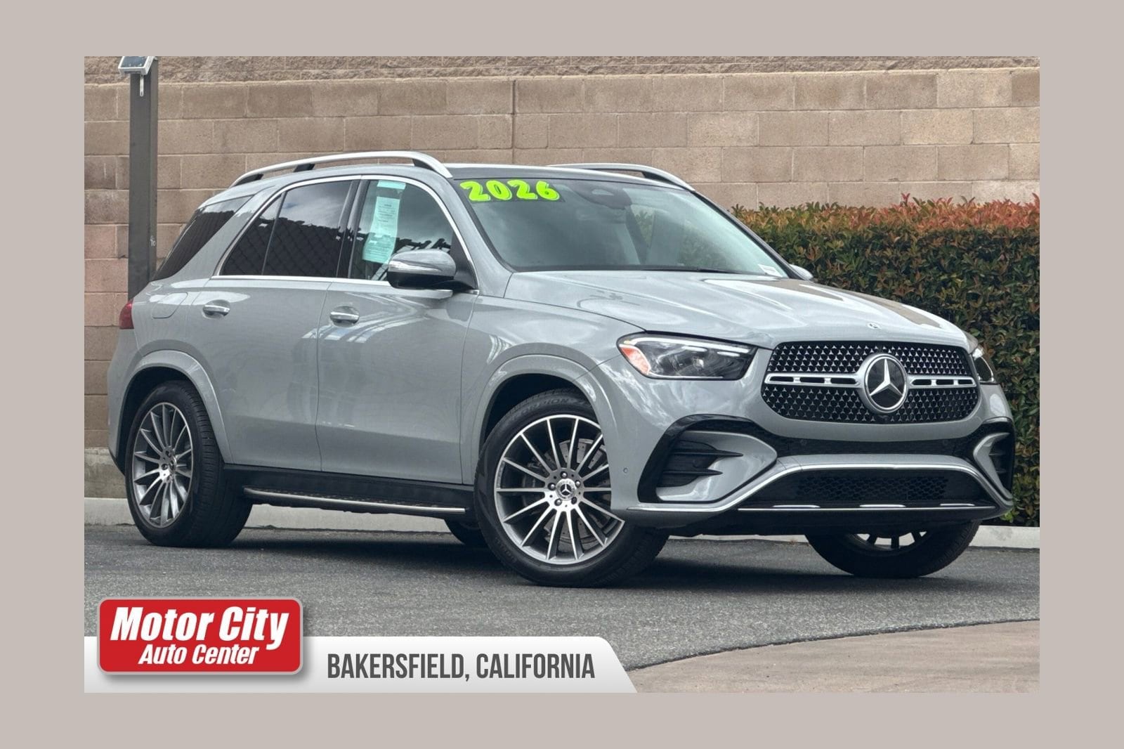 2026 Mercedes-Benz GLE GLE 450 photo 1