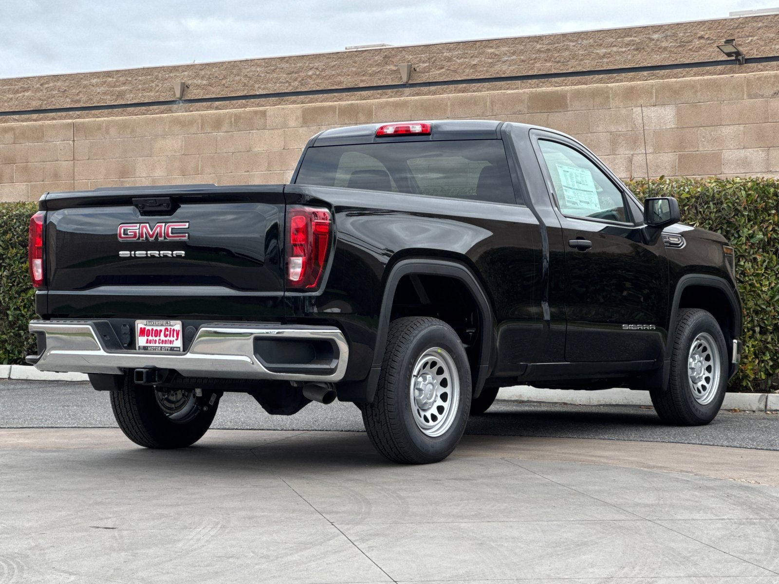 2026 GMC Sierra 1500 Pro photo 2