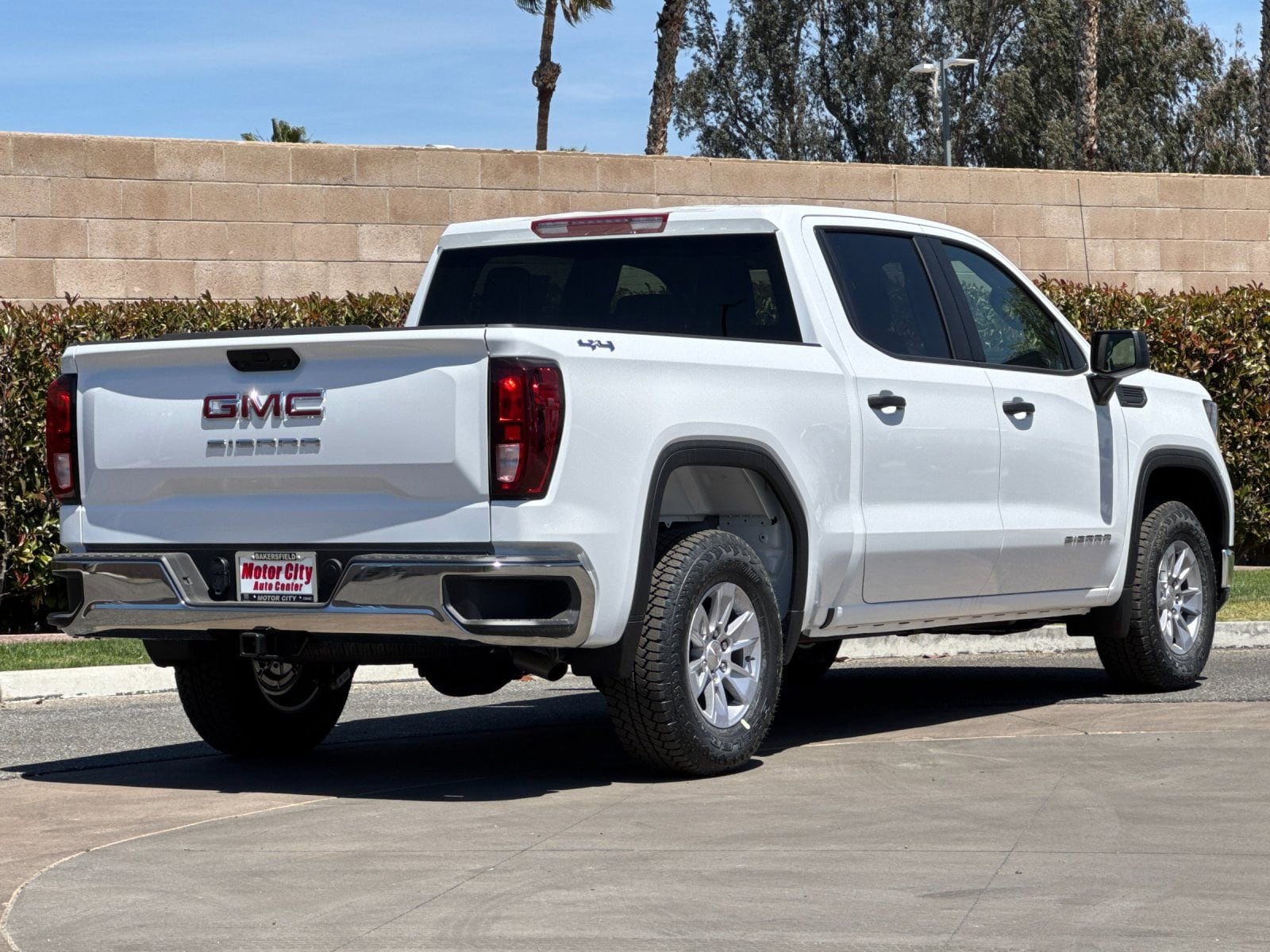 2026 GMC Sierra 1500 Pro photo 2