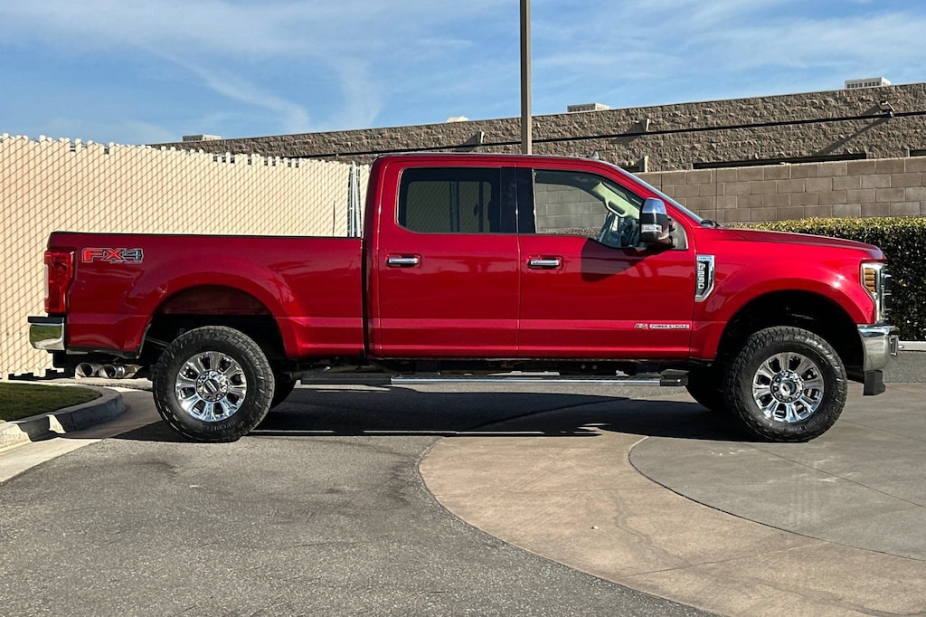 Used 2019 Ford F-250 Lariat Truck