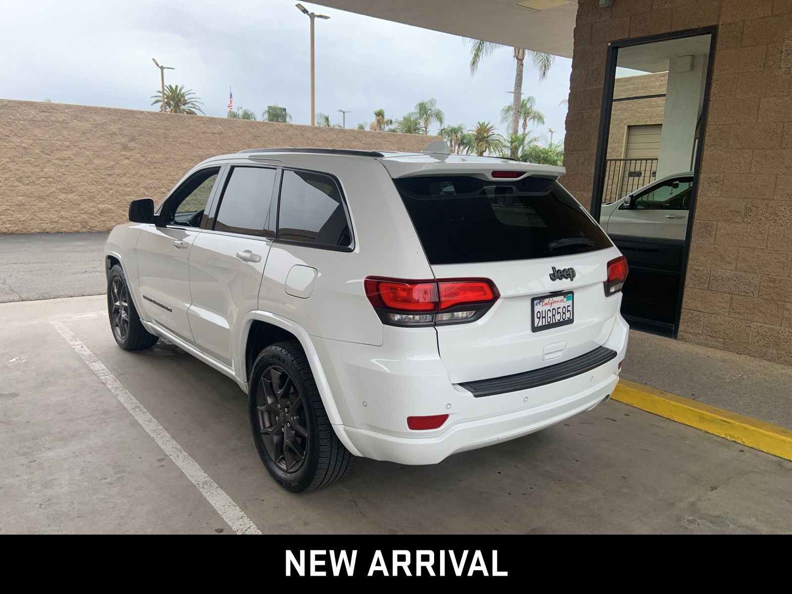 2021 Jeep Grand Cherokee 80th Anniversary photo 6