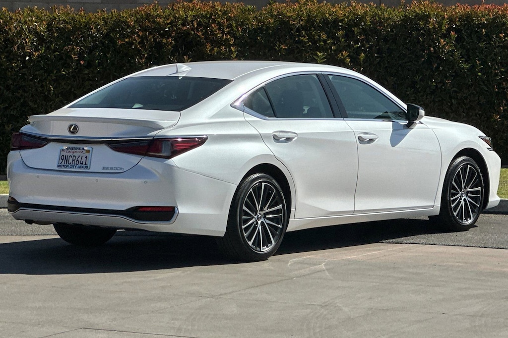 Used 2024 Lexus ES ES 300h Sedan