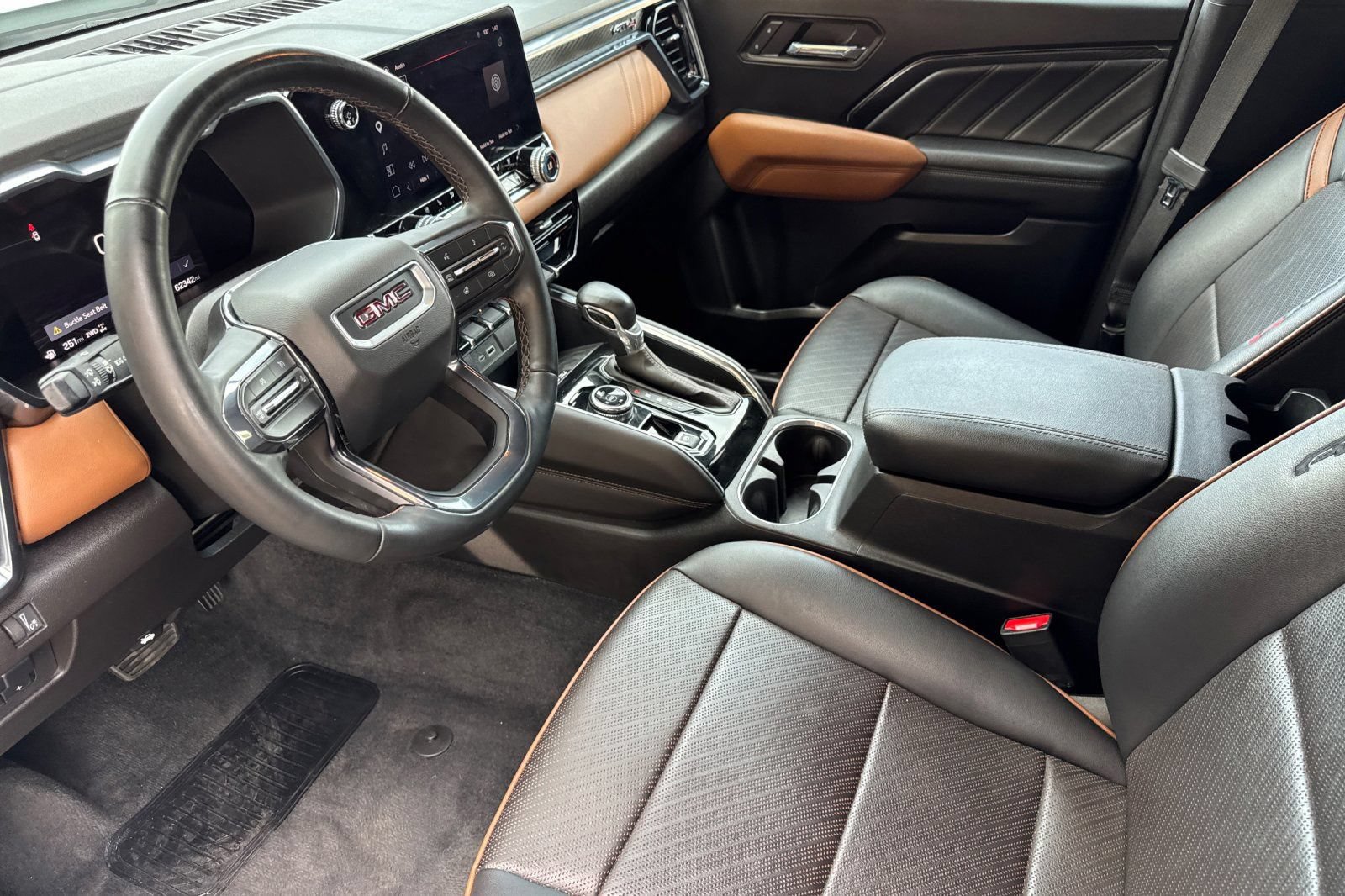 2023 GMC Canyon AT4 - Photo 10