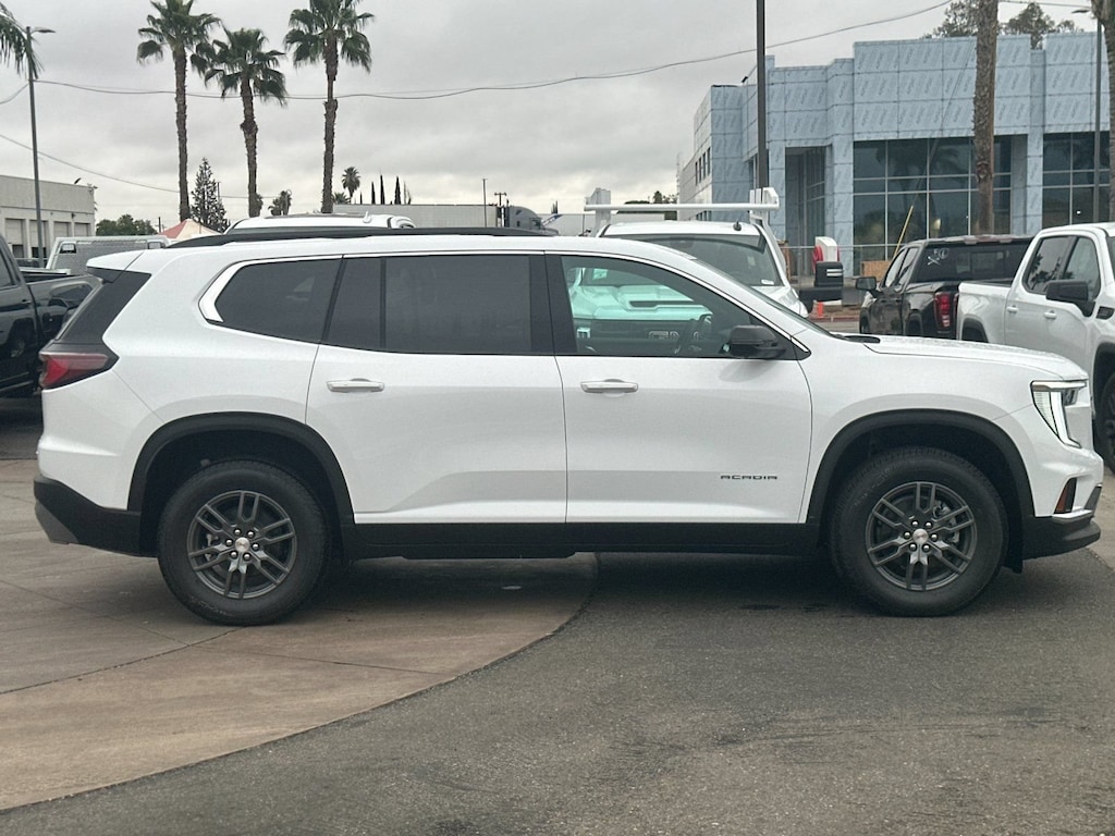 Used 2026 GMC Acadia Elevation SUV