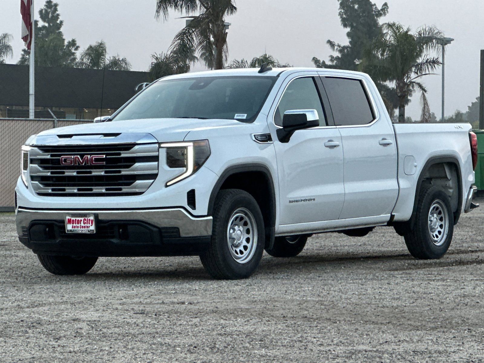 2026 GMC Sierra 1500 SLE photo 6