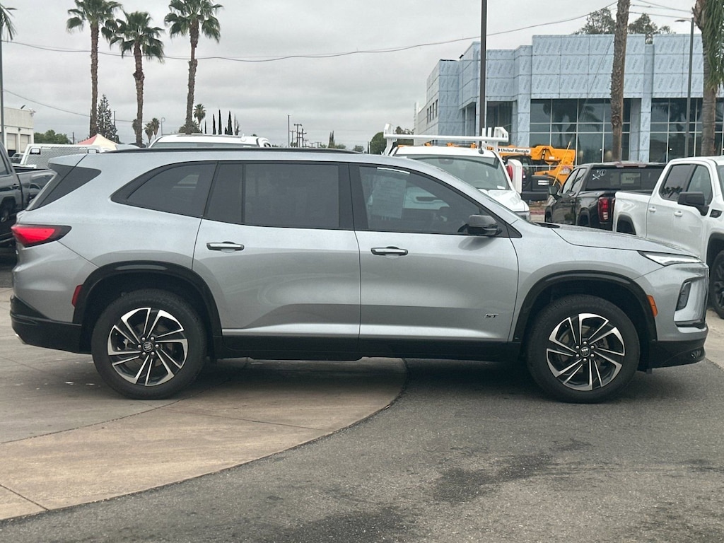 Used 2025 Buick Enclave Sport Touring SUV